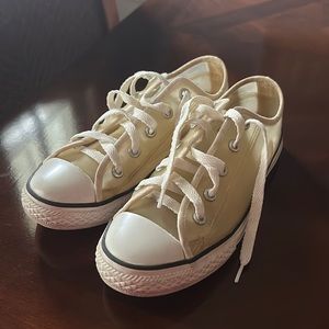 Clear converse all star low top shoes